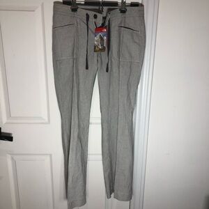 North face wander free pants